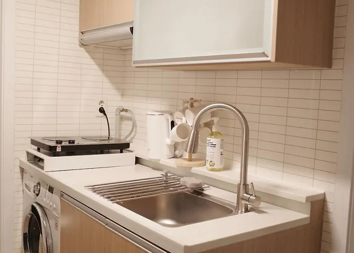 Stay-min, Hapjeong Station, Hongdae, Mangwon Market, 2room Appartement *