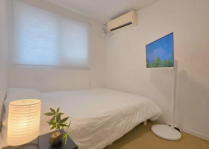 Stay-min, Hapjeong Station, Hongdae, Mangwon Market, 2room Appartement *