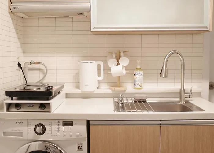 Stay-min, Hapjeong Station, Hongdae, Mangwon Market, 2room