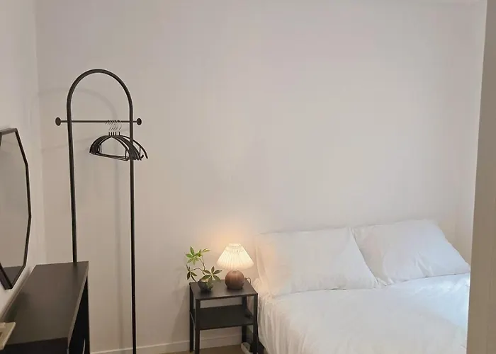 Stay-min, Hapjeong Station, Hongdae, Mangwon Market, 2room Appartement *